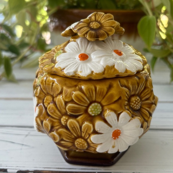 1970s Vintage Amber Daisy Bowl - Picture 1 of 13